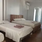 By George Appartement Dhërmi