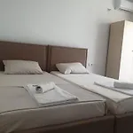 Apartament By George