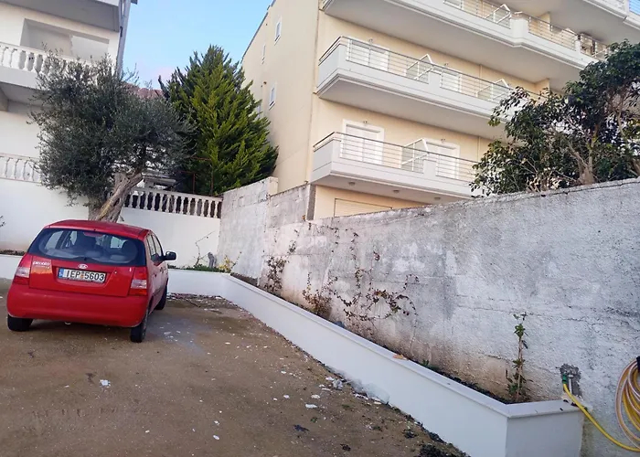 By George 公寓 Dhërmi